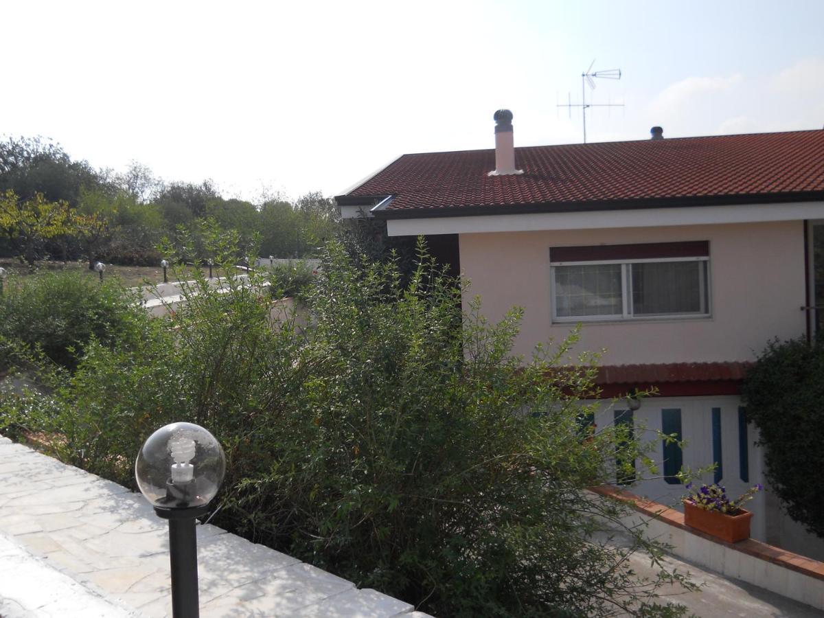 B&B Villa Lena Turi Bagian luar foto
