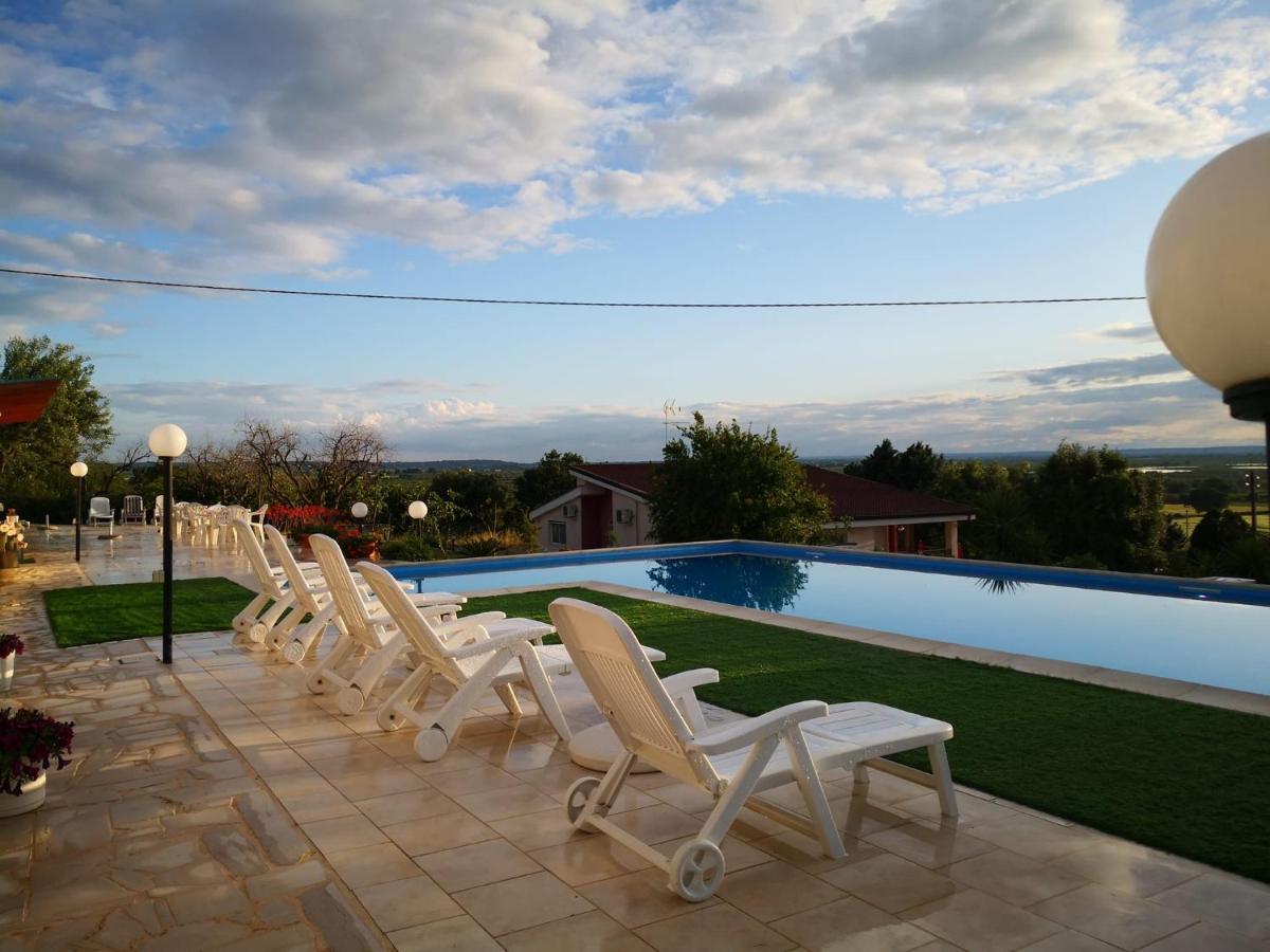 B&B Villa Lena Turi Bagian luar foto