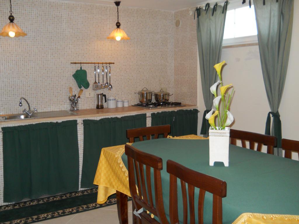 B&B Villa Lena Turi Bagian luar foto